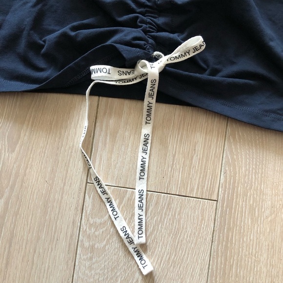 NWT Tommy Jeans Ruched Crop Top with Logo Strings in Navy Size L - Picture 7 of 10